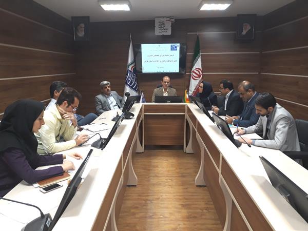 مدیران واحدهای تابعه وزارت در استان فارس در میز خدمت نماز جمعه حضور می یابند