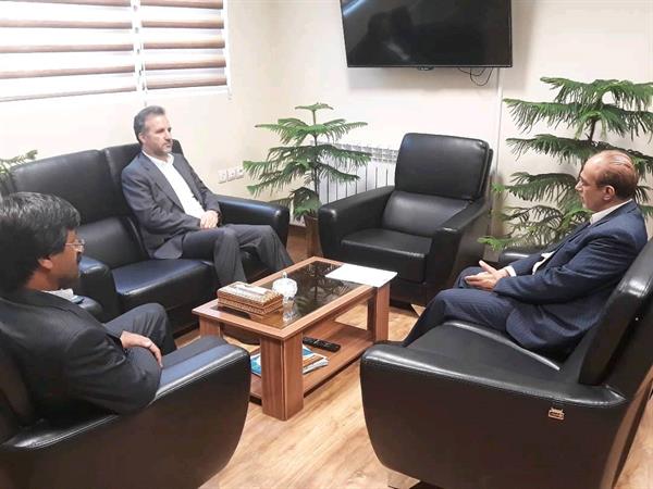 حضور رئیس مجمع نمایندگان استان فارس در اداره کل ارتباطات و فناوری اطلاعات استان فارس
