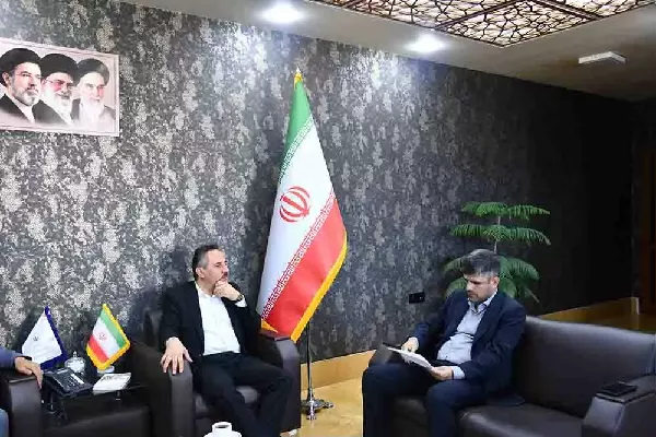 پیگیری تأمین اعتبار پروژه‌های اولویت‌دار حوزه ارتباطات آذربایجان‌غربی از اعتبارات استانی