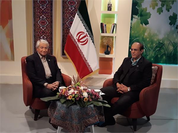 با حضور در برنامه زنده تلویزیونی، دستاوردهای انقلاب اسلامی در حوزه ارتباطات در استان فارس تشریح شد