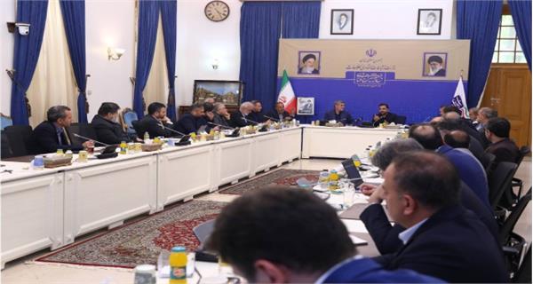 فعالیت همزمان ۳۰۰ تیم حفاری در پروژه فیبرنوری منازل و کسب وکارها در سطح کشور/ در صورت همکاری مدیریت شهری، پروژه فیبرنوری منازل و کسب و کارهای شهر شیراز تا پایان تابستان می‌تواند به اتمام برسد
