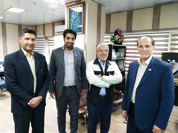 مدیرکل ارتباطات و فناوری اطلاعات استان فارس با مدیرعامل شرکت صنایع الکترونیک شیراز دیدار و گفتگو کرد