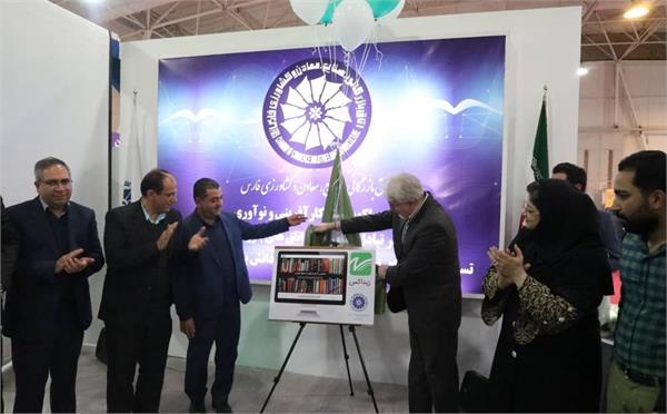 رونمایی از طرح های دانش بنیان در نمایشگاه الکامپ و تلکام فارس