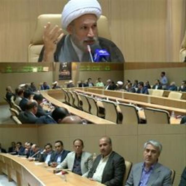 حضور مدیرکل ارتباطات و فناوری اطلاعات استان فارس در نشست نماینده محترم ولی فقیه و امام جمعه شیراز با مدیران اجرایی استان