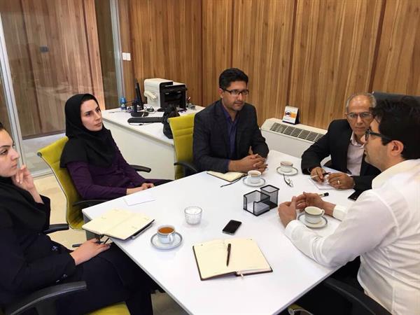 نشست مشترک مدیر کل ارتباطات و فناوری اطلاعات استان فارس با رئیس مرکز نوآوری و کارآفرینی دانشگاه شیراز
