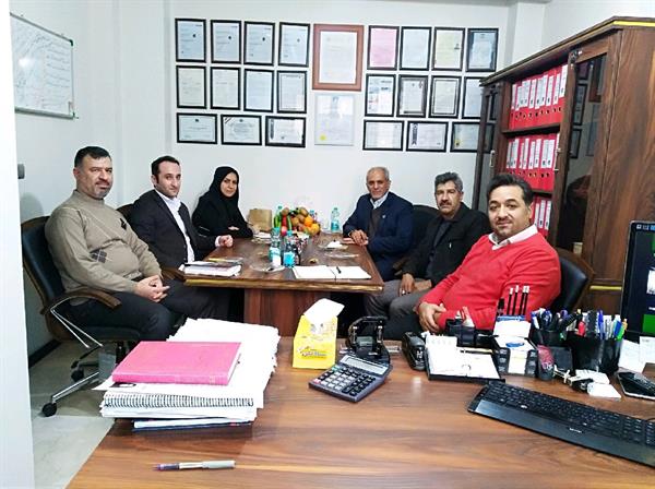جلسه مذاکره هیئت مدیران ارشد فناوری و سرمایه‌گذاری استان فارس با مدیرعامل و مدیر طرح تکاپو شرکت فام زیر ساخت جهت ایجاد اشتغال