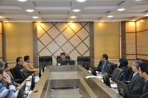 برگزاری جلسه بررسی مشکلات ارتباطی شهرک های صنعتی فارس در اداره کل ارتباطات و فناوری اطلاعات استان
