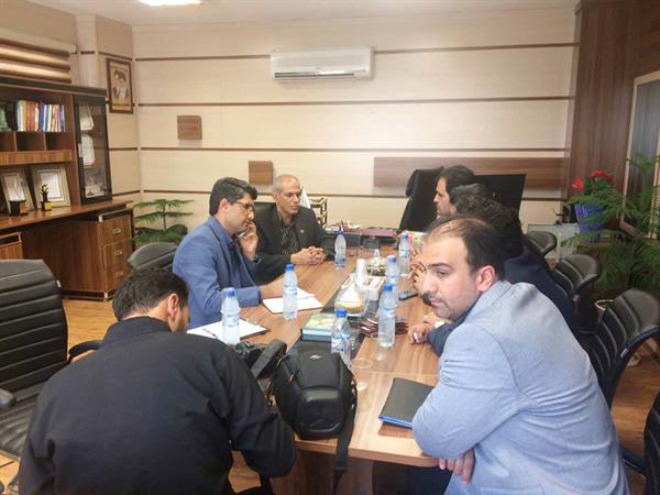 نشست صمیمانه رئیس سازمان فاوای شیراز با مدیر کل ارتباطات و فناوری اطلاعات استان فارس