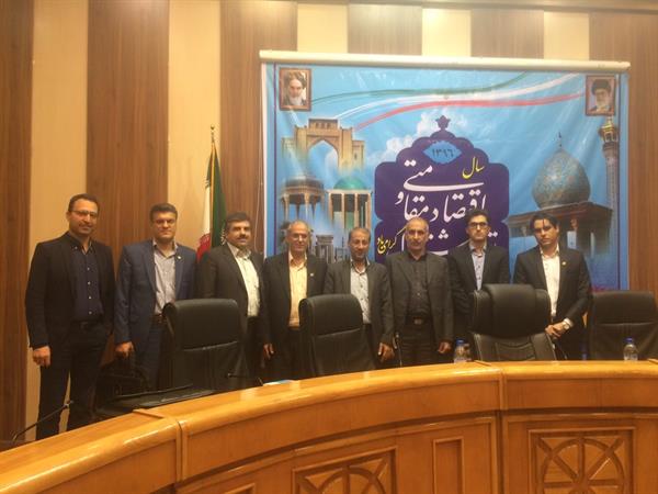 به همت اداره کل ارتباطات و فناوری اطلاعات استان فارس اولین همایش استانی نحوه اخذ مجوزهای افتا برگزارشد.