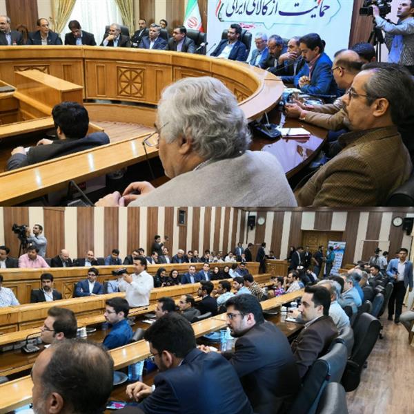 محمدجواد آذری جهرمی پیش از ظهر امروز با نخبگان و فعالان حوزه فناوری اطلاعات استان فارس دیدار و گفت و گو نمود