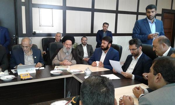 حضور وزیر ارتباطات و فناوری اطلاعات در جلسه بررسی مشکلات ارتباطی شهرستان فیروزآباد