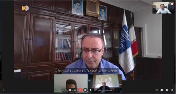 پیگیر پوشش ۱۰۰ درصدی روستایی و حل چالش برق سایت‌های ارتباطی در فارس هستیم