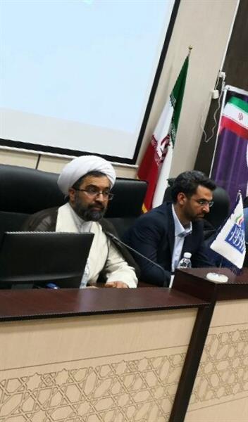 حجت السلام محمد صباحی امام جمعه شهرستان خرامه در دیدار با وزیر ارتباطات و فناوری اطلاعات، محمدجواد آذری جهرمی وزیر جوان را آبرو و افتخار دولت خواند