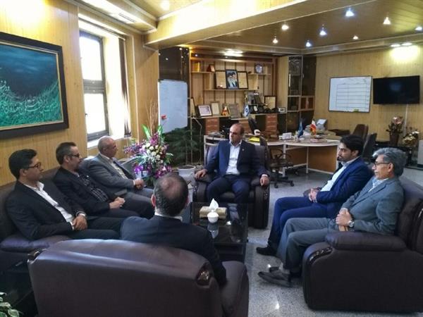 سهرابی در آستانه سال نو بر تلاش مضاعف کلیه ادارات تابعه مجموعه وزارت در استان فارس جهت رفع مشکلات ارتباطی استان تأکید نمود