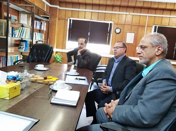 "اصلاح فرآیندها جهت استقرار و توسعه دولت الکترونیکی در استان"